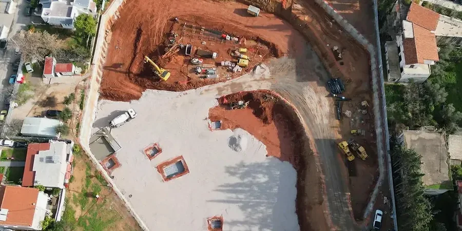 Projeto geotécnico de escavações profundas em Brasília: estabilidade no solo poroso do Cerrado